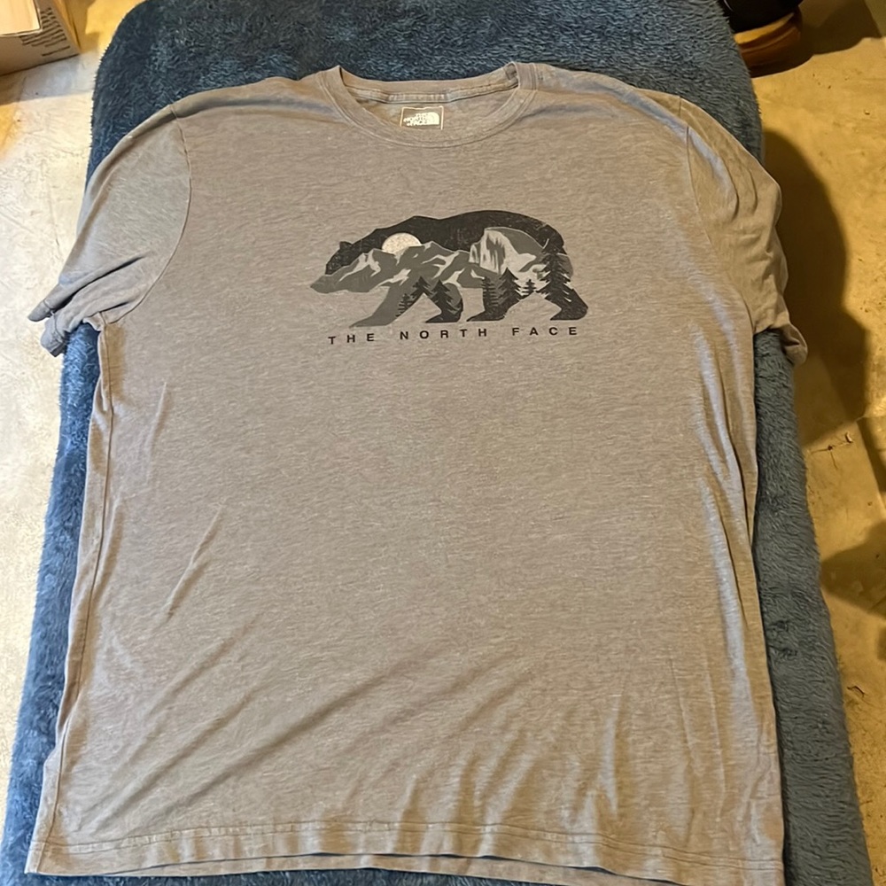 Men’s large North Face shirt